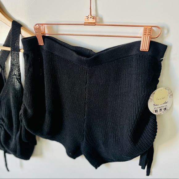 Black Two Piece Draw String Knit Shorts Set Medium - Picture 4 of 7
